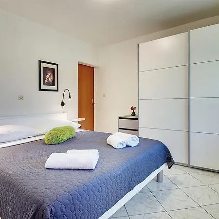 Ferienwohnung Jenny 아파트